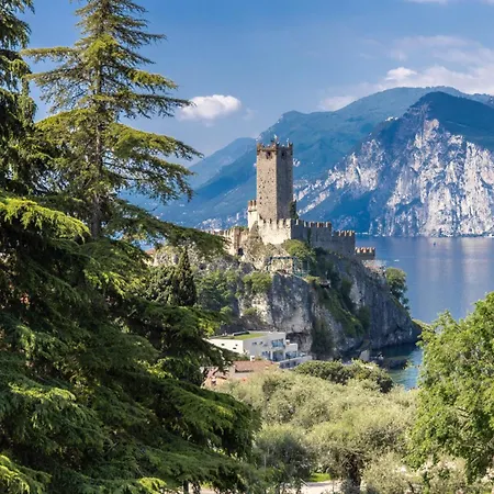 Hotel Meridiana Malcesine Buitenkant foto